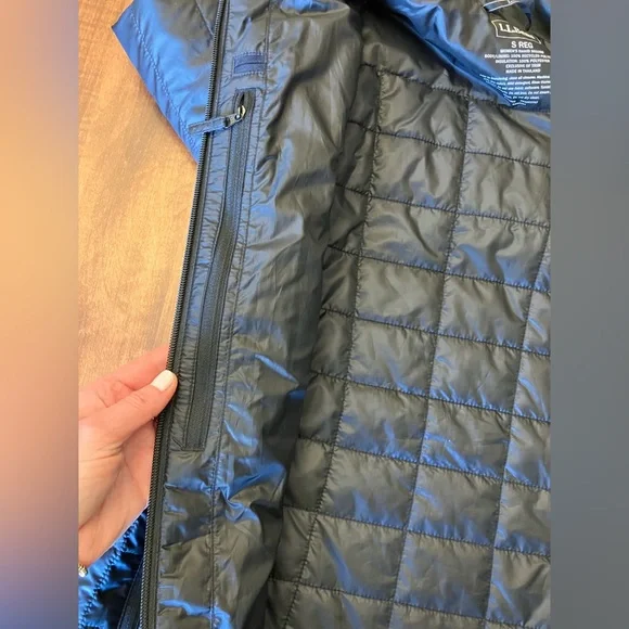 L.L. Bean Women's Black PrimaLoft Packaway Jacket size small - Picture 8 of 11